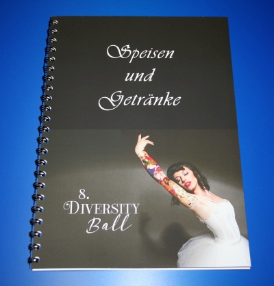 Speisekarte mit Kartoncover und Drahtbindung